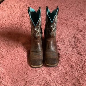 Ariat tombstone square toe boots